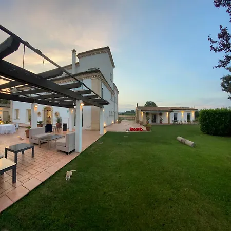 Molike جوليانوفا