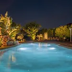 Molike Hotel