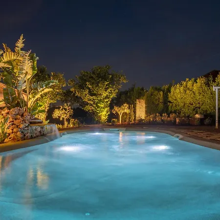 Molike Hotel